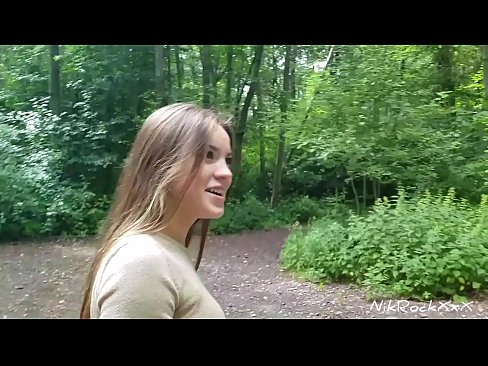 ❤️ Ich schlug Evelina vor, dass wir an einem öffentlichen Ort ficken! Sie sagte ja. Dann habe ich sie in den Arsch gefickt und in ihren Mund gespritzt. Dann pisste sie sich ein. ️ Sex video bei de.sexindrag.ru