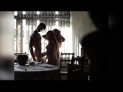 ❤️ Sex-Freunde laden einen riesigen Mann und einen Dreier mit ihm ein ️ Sex video bei de.sexindrag.ru