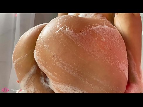 ❤️ Brünette masturbiert Muschi mit Vibrator zu intensivem Orgasmus in der Dusche ️ Sex video bei de.sexindrag.ru